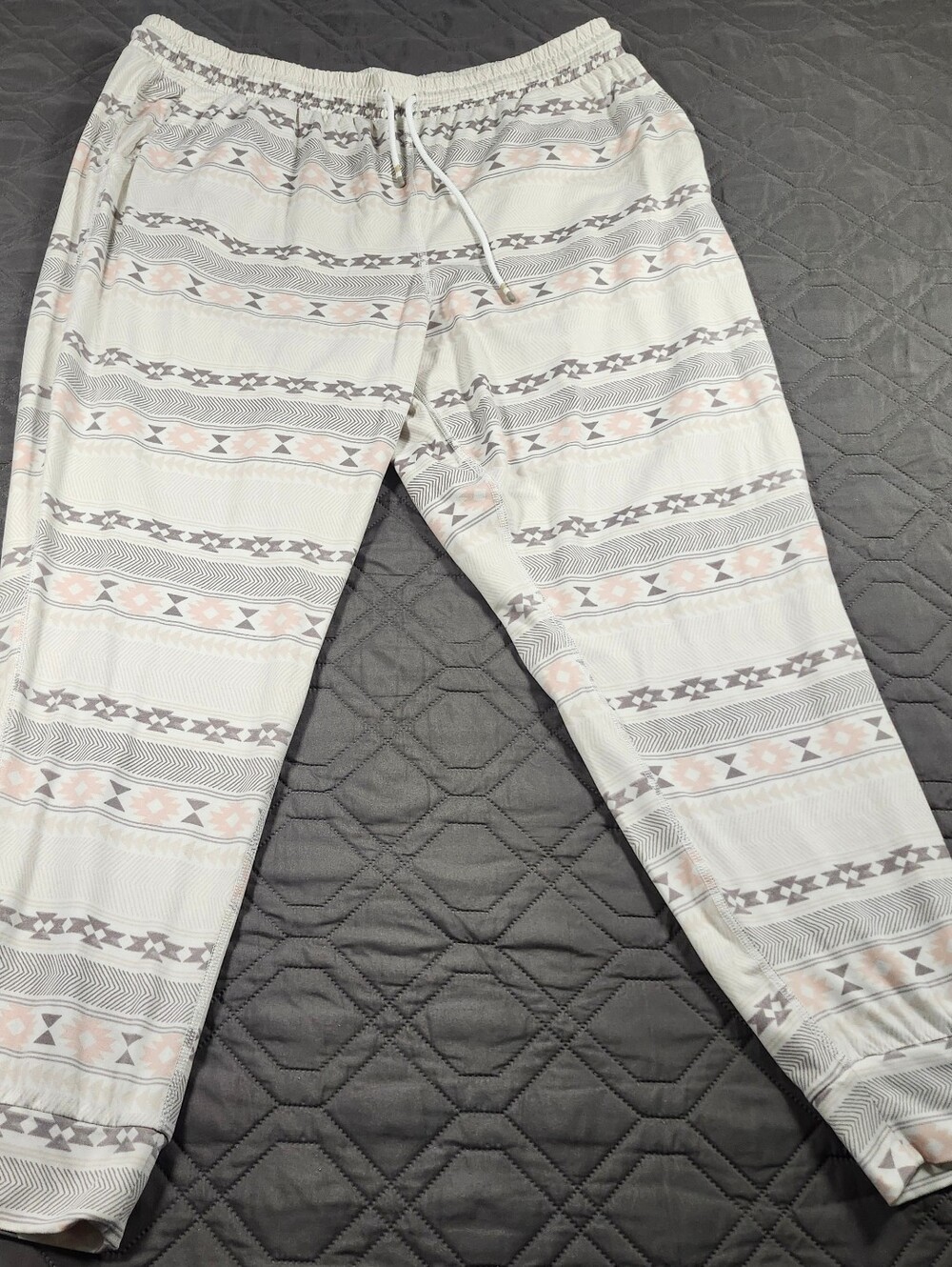 Eddie Bauer women's sleep lounge jogger pants pink southwestern Aztec size XXL